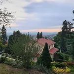 Gemuetliche In Niederpoyritz Mit Garten By Interhome * Drezno